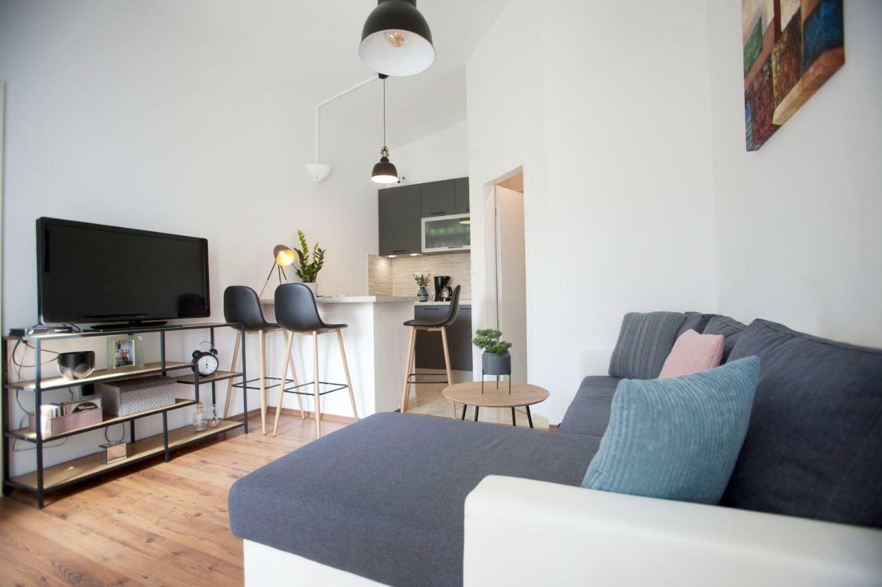 Apartment Ana Фажана Екстер'єр фото